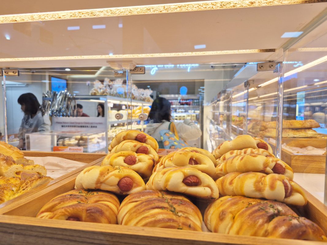 NEW BREADTOP BAKERY OPENS AT INALA PLAZA
